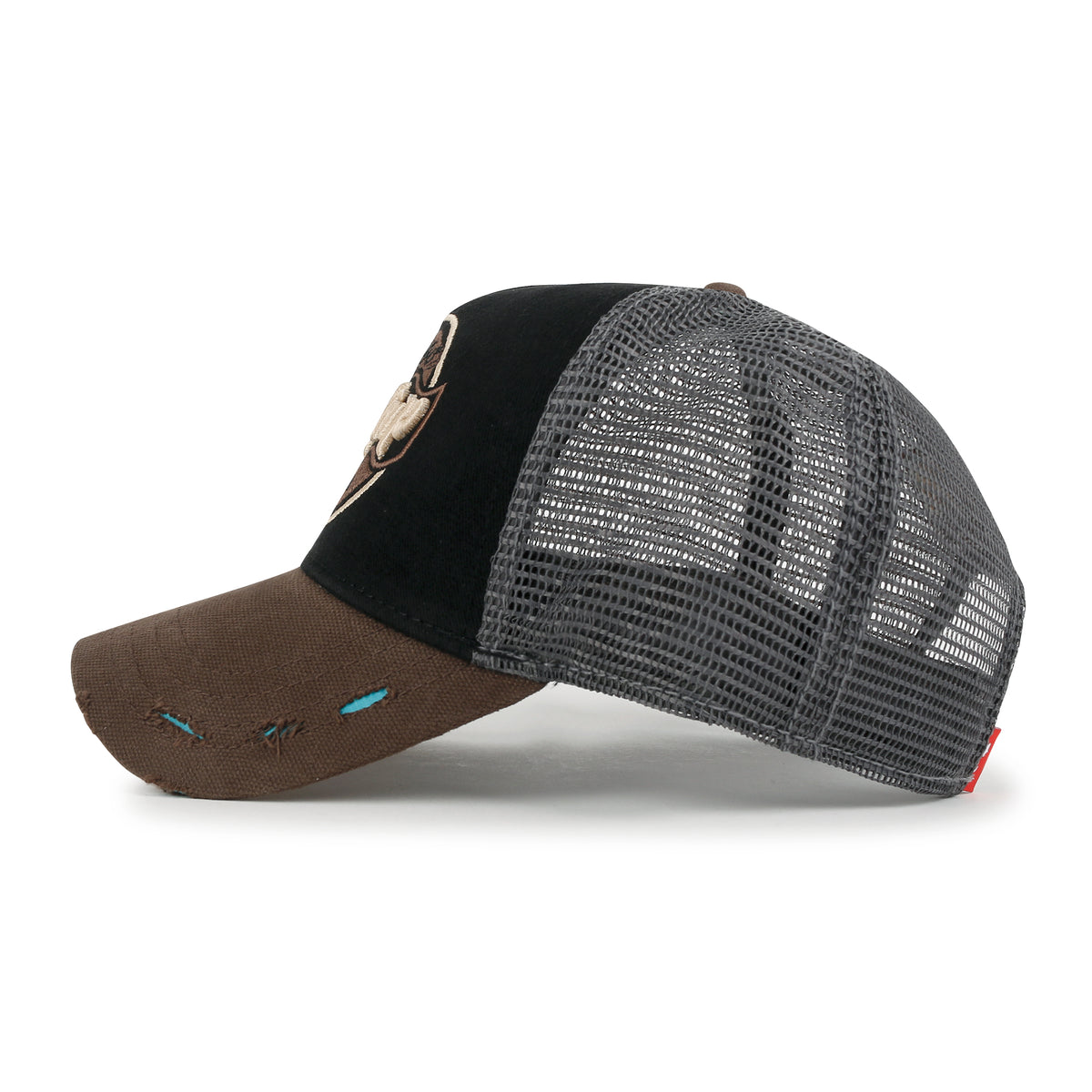 ililily Premium ROAD TRIP Round Embroidery Trucker Hat Vintage Baseball Cap
